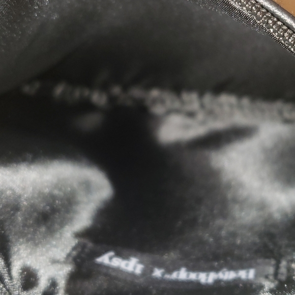 Purse - Picture 3 of 3